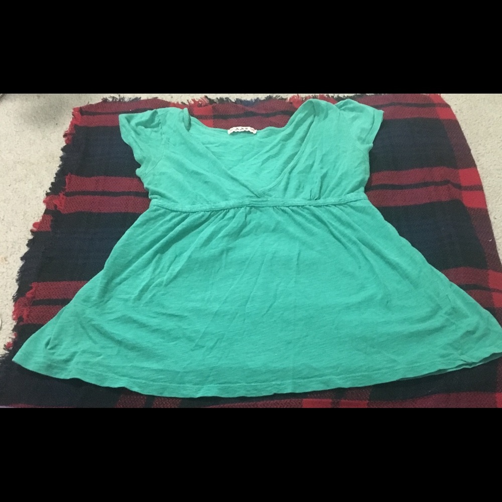 Cute Short sleeve shirt.